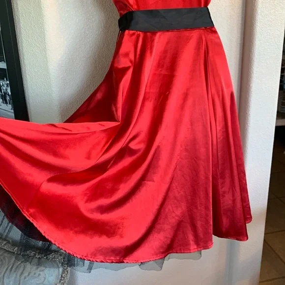 Vintage HEARTS & ROSES red satin dress with tulle, pinup, rockabilly 80s S - Picture 8 of 17
